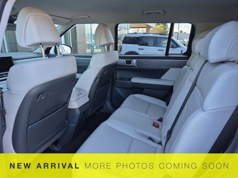 Used 2025 Hyundai Santa Fe SEL image 12