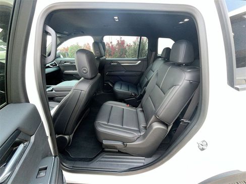 New 2025 GMC Acadia Elevation w/ Elevation Premium Package image 32