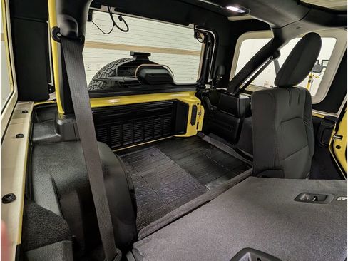 Used 2023 Jeep Wrangler Unlimited Rubicon 4xe w/ Steel Bumper Group image 18