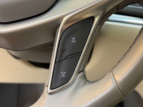 Certified 2024 Cadillac XT5 Premium Luxury FWD image 29