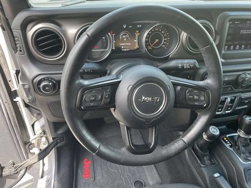 Used 2018 Jeep Wrangler Sport AWD/4WD image 13
