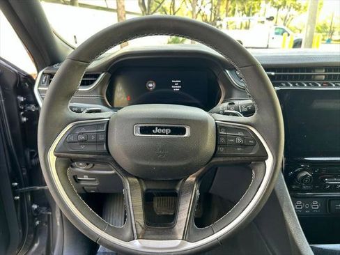 Certified 2024 Jeep Grand Cherokee L Limited image 20