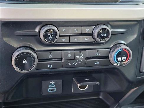 New 2023 Ford F250 XL w/ XL Chrome Package image 11