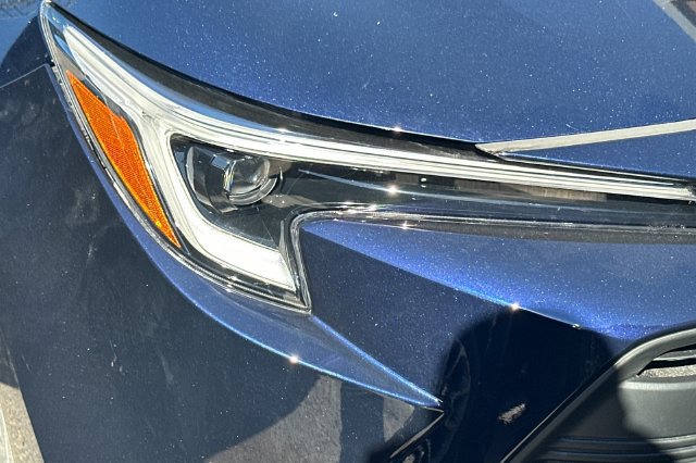 Used 2025 Toyota Corolla LE FWD image 10