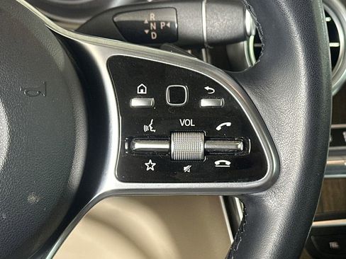 Used 2021 Mercedes-Benz GLC 300 image 28