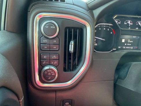 Used 2020 GMC Sierra 1500 SLT AWD/4WD image 19