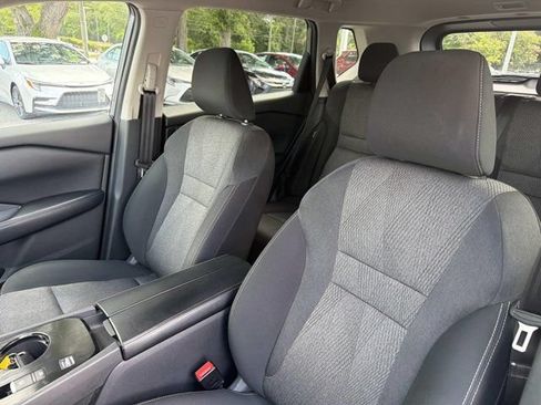 Used 2024 Nissan Rogue SV FWD image 10