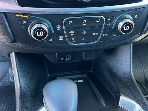 Used 2023 Chevrolet Traverse High Country w/ LPO, Floor Liner Package AWD/4WD image 24