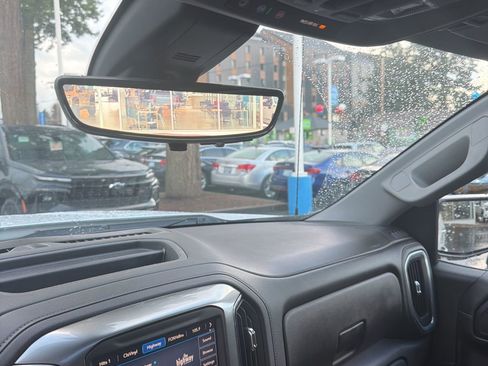 Used 2022 Chevrolet Silverado 1500 LTZ w/ LTZ Premium Package image 4