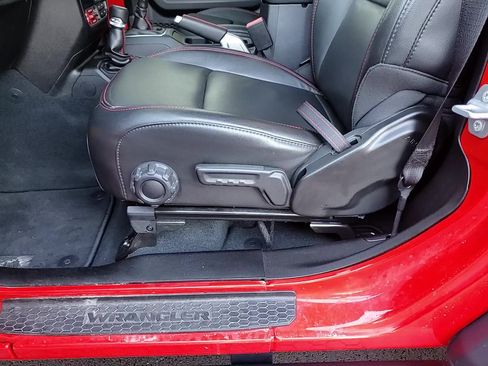 Used 2022 Jeep Wrangler Rubicon image 12