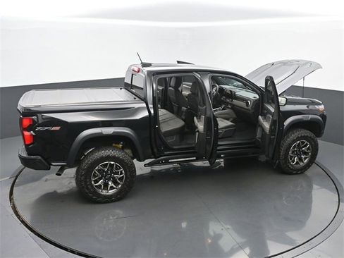 Used 2023 Chevrolet Colorado ZR2 w/ ZR2 Convenience Package III image 65