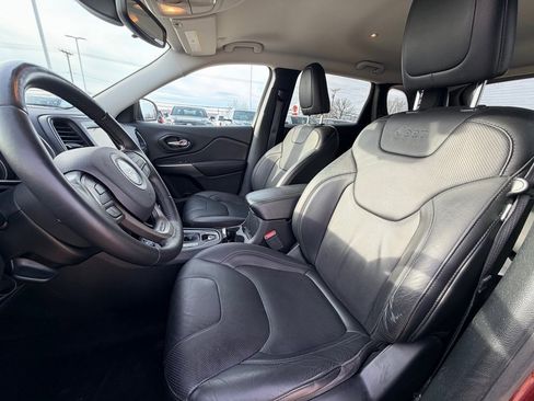 Used 2020 Jeep Cherokee Latitude Lux w/ Quick Order Package 26H Lux image 7