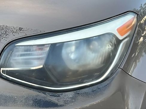 Used 2014 Kia Soul FWD image 9