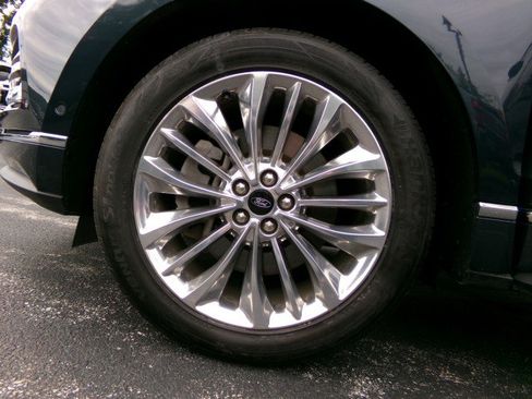 Certified 2022 Ford Edge Titanium w/ Equipment Group 301A AWD/4WD image 28