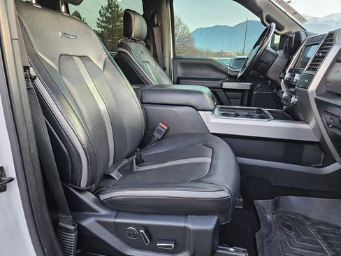 Used 2019 Ford F250 Platinum w/ Platinum Ultimate Package image 33