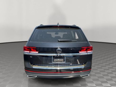 Used 2023 Volkswagen Atlas SE w/ Black Wheel Package image 4