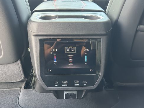 Used 2025 GMC Yukon AT4 Ultimate AWD/4WD image 23