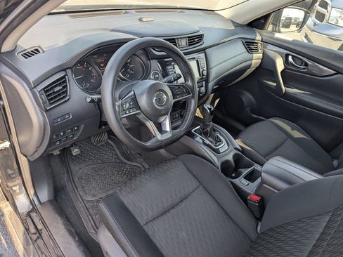 Used 2019 Nissan Rogue SV AWD/4WD image 25