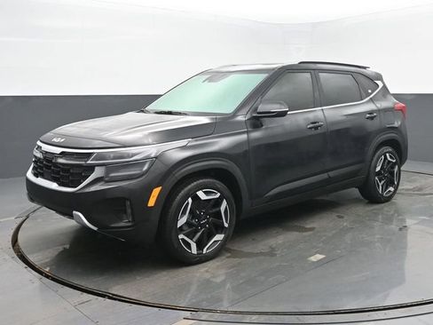 Used 2025 Kia Seltos SX w/ SX Sunroof Package image 1