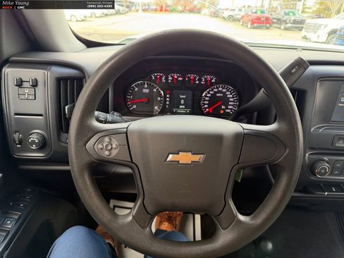 Used 2018 Chevrolet Silverado 1500 Custom w/ Custom Value Package image 18