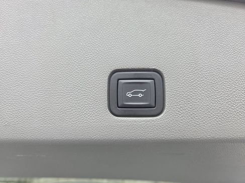 Certified 2024 Cadillac XT6 Premium Luxury w/ LPO, Floor Liner Package FWD image 41