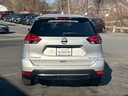 Used 2017 Nissan Rogue SL image 5