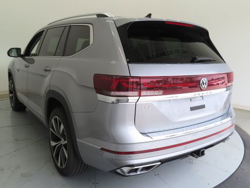 New 2026 Volkswagen Atlas SEL Premium R-Line AWD/4WD image 7