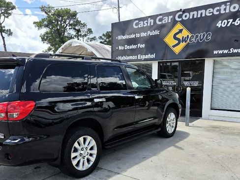 Used 2012 Toyota Sequoia Platinum RWD image 11