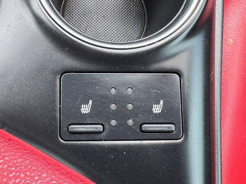 Used 2019 Toyota Camry XSE w/ Navigation Package image 21