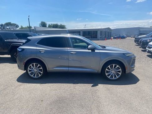 Used 2025 Buick Envision Avenir image 7