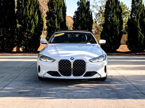 Used 2024 BMW 430i Convertible w/ Convenience Package image 3