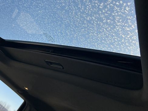 Used 2017 Jeep Grand Cherokee Limited image 13