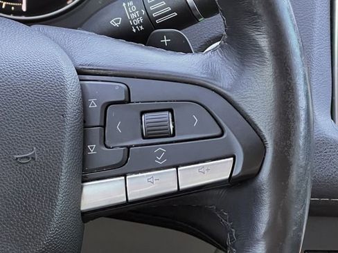 Certified 2021 Cadillac XT4 Luxury w/ Cold Weather Package image 14