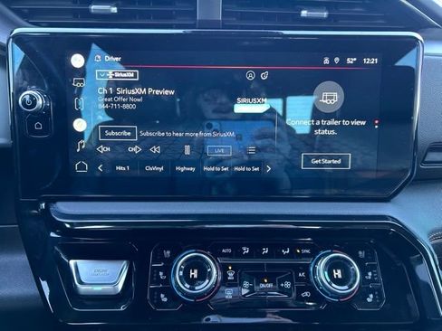 Used 2022 GMC Sierra 1500 AT4 w/ Technology Package image 19