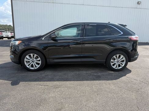 Used 2022 Ford Edge Titanium w/ Equipment Group 301A AWD/4WD image 8