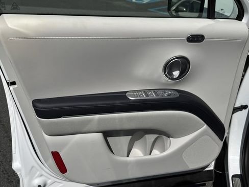 New 2026 Hyundai Palisade Calligraphy FWD image 10