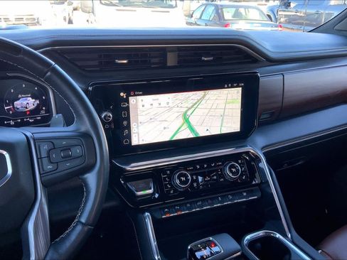 Used 2024 GMC Sierra 1500 Denali Ultimate image 13