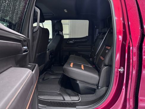 Certified 2022 GMC Sierra 1500 AT4 w/ AT4 Premium Package image 12