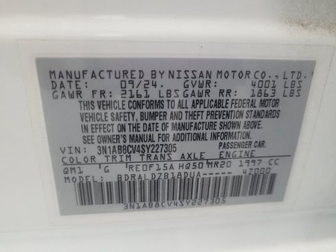 Used 2025 Nissan Sentra SV FWD image 33