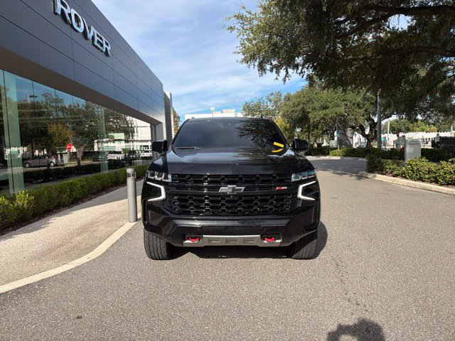 Used 2023 Chevrolet Tahoe Z71 w/ Luxury Package AWD/4WD image 2