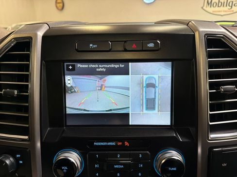 Used 2016 Ford F150 Platinum w/ Equipment Group 701A Luxury RWD image 22