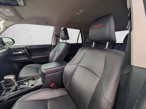 Used 2020 Toyota 4Runner TRD Off-Road Premium AWD/4WD image 8