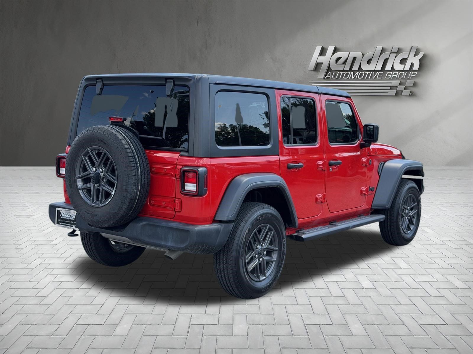 Used 2024 Jeep Wrangler Unlimited Sport AWD/4WD image 10