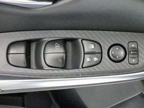 Used 2024 Nissan Sentra SR w/ SR Premium Package image 14