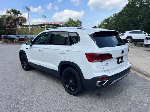 Used 2022 Volkswagen Taos SE FWD image 39