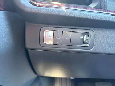 New 2026 Chevrolet Traverse RS w/ LPO, Floor Liner Package FWD image 22