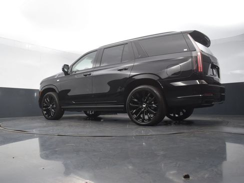 Certified 2026 Cadillac Escalade Platinum Sport w/ LPO, ONYX Package AWD/4WD image 54