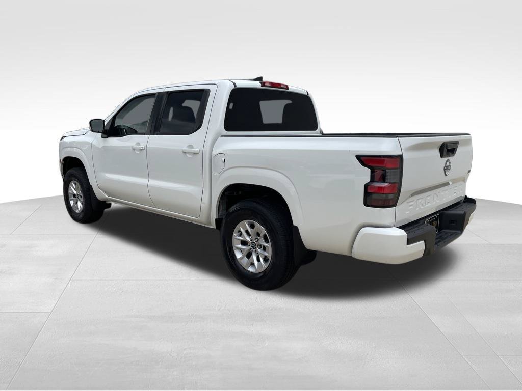 Used 2024 Nissan Frontier SV RWD image 7