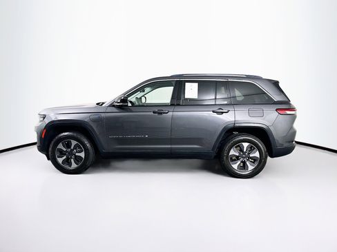 Used 2022 Jeep Grand Cherokee Limited 4xe w/ Luxury Tech Group II AWD/4WD image 4