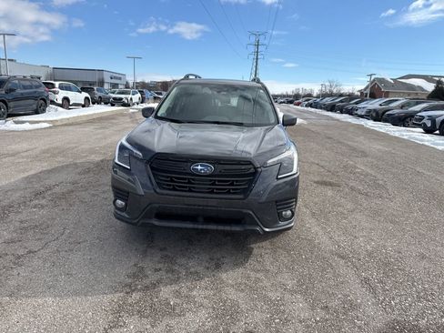Used 2023 Subaru Forester Premium image 15
